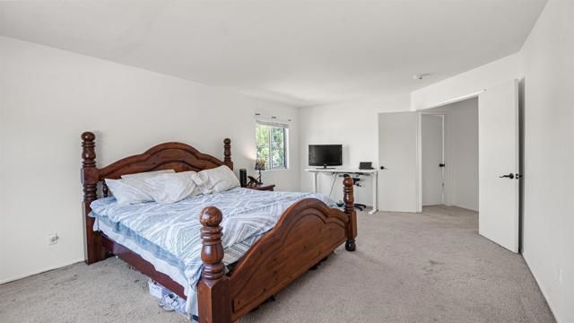 3605 Lake Circle Dr, Fallbrook, CA 92028