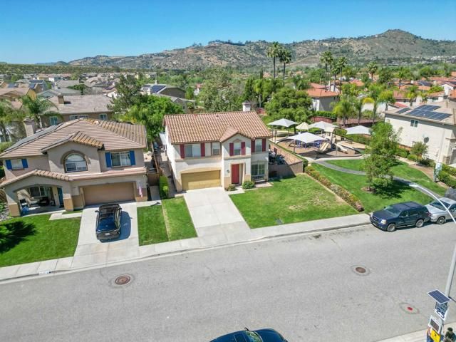 3605 Lake Circle Dr, Fallbrook, CA 92028