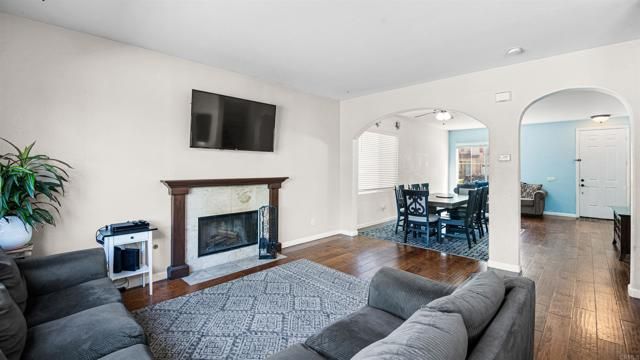 3605 Lake Circle Dr, Fallbrook, CA 92028