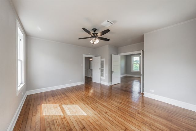 2700 Grim Avenue, Waco, TX 76707