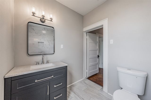 2700 Grim Avenue, Waco, TX 76707