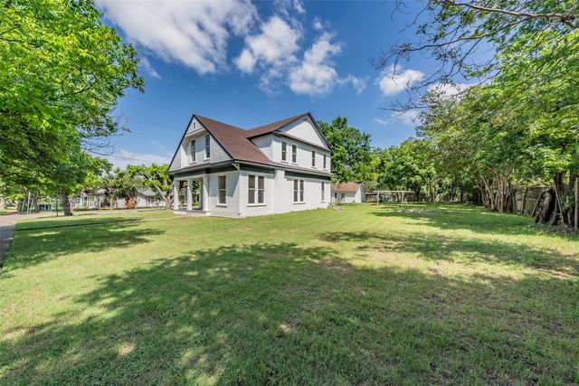 2700 Grim Avenue, Waco, TX 76707