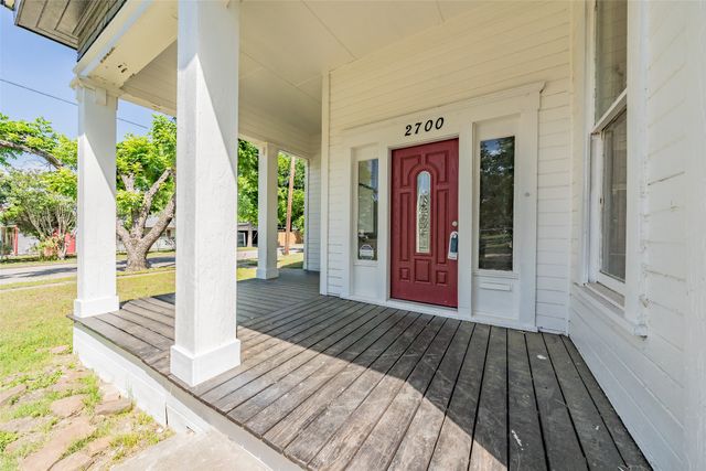 2700 Grim Avenue, Waco, TX 76707