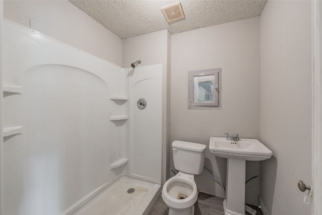 2700 Grim Avenue, Waco, TX 76707