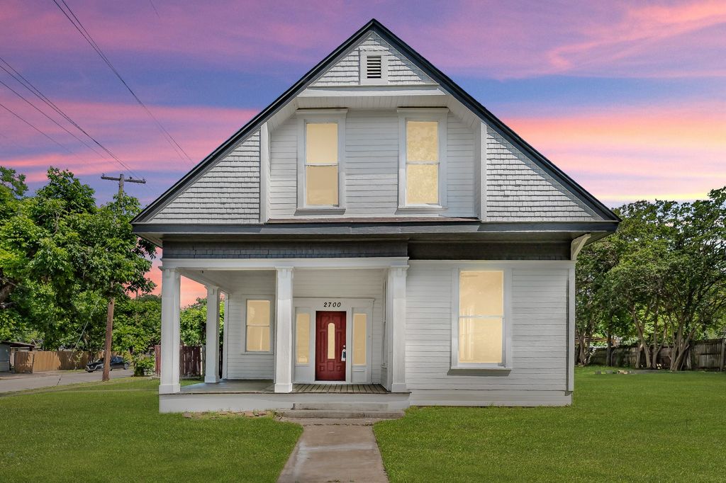 2700 Grim Avenue, Waco, TX 76707