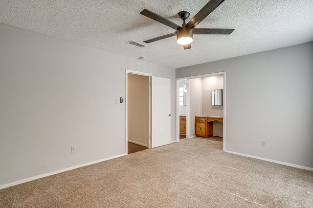 232 Linda Drive, Burleson, TX 76028