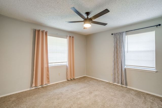 232 Linda Drive, Burleson, TX 76028