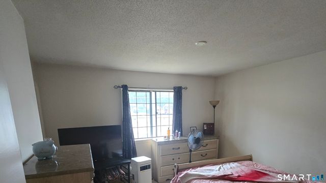 499 Scott Road 14, Waterbury, CT 06705