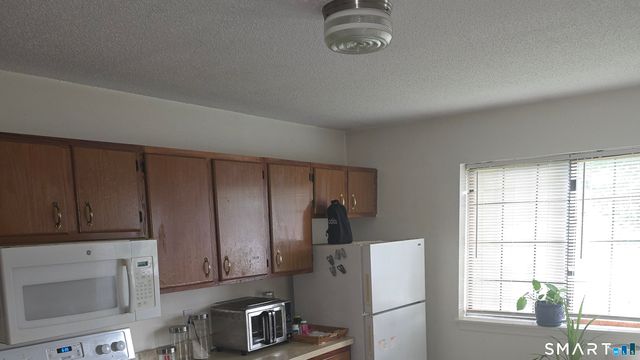 499 Scott Road 14, Waterbury, CT 06705