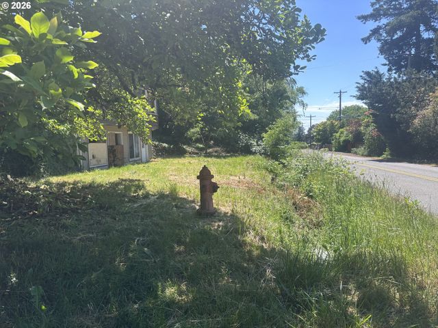 6166 Sw WILBARD St, Portland, OR 97219
