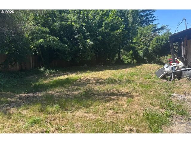 6166 Sw WILBARD St, Portland, OR 97219