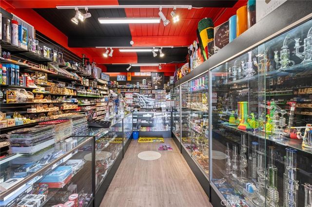 18750 Crenshaw, Torrance, CA 90504