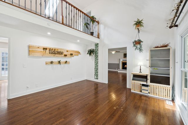 8988 Big Oak Dr, Murfreesboro, TN 37129