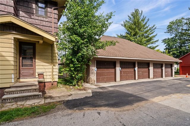 15 Grand Street, Berea, OH 44017