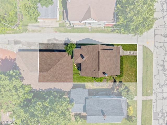 15 Grand Street, Berea, OH 44017