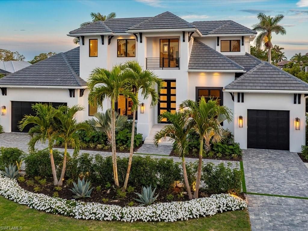 612 Binnacle DR, NAPLES, FL 34103 — exterior
