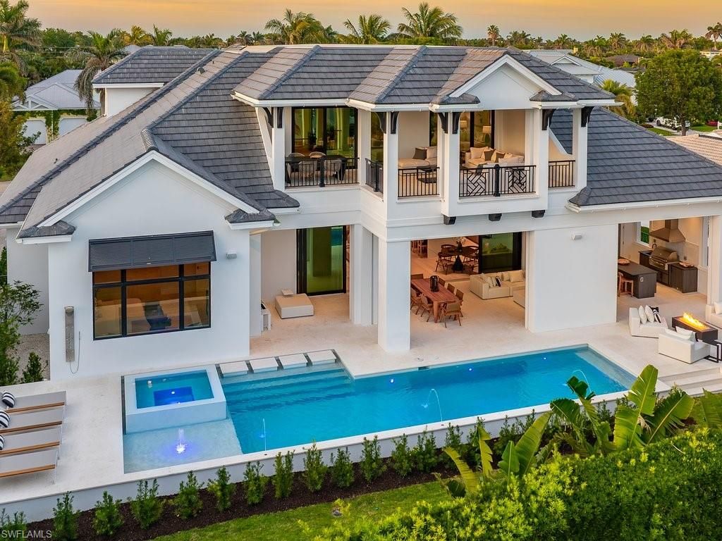 612 Binnacle DR, NAPLES, FL 34103 — photo 2