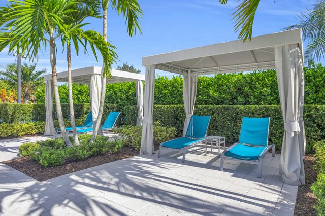 13286 Artisan Circle, Palm Beach Gardens, FL 33418