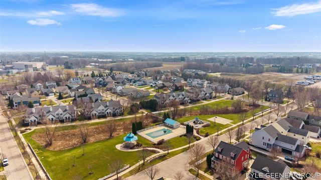 564 Blackstone Street, Holland, MI 49423