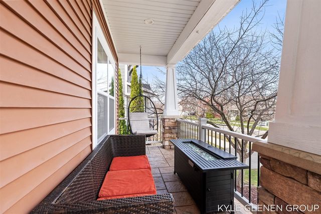 564 Blackstone Street, Holland, MI 49423