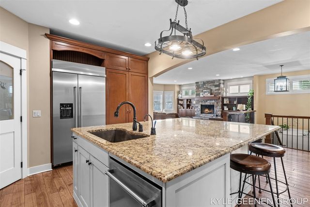 564 Blackstone Street, Holland, MI 49423