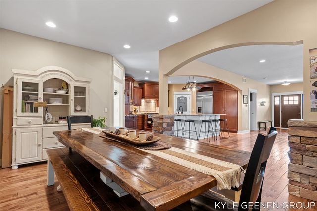 564 Blackstone Street, Holland, MI 49423