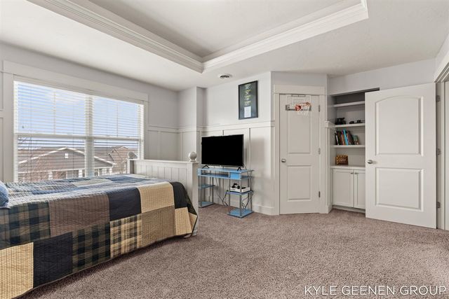 564 Blackstone Street, Holland, MI 49423