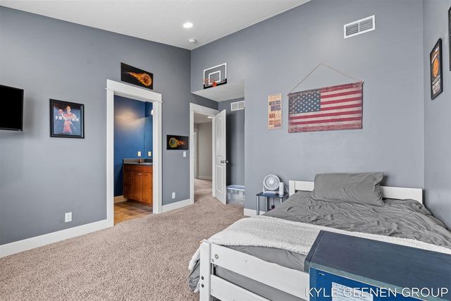 564 Blackstone Street, Holland, MI 49423