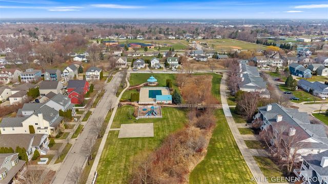 564 Blackstone Street, Holland, MI 49423