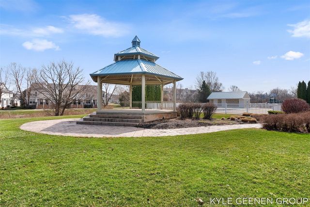 564 Blackstone Street, Holland, MI 49423