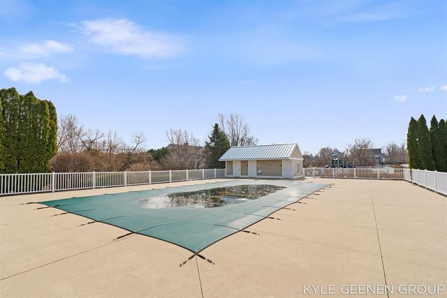 564 Blackstone Street, Holland, MI 49423