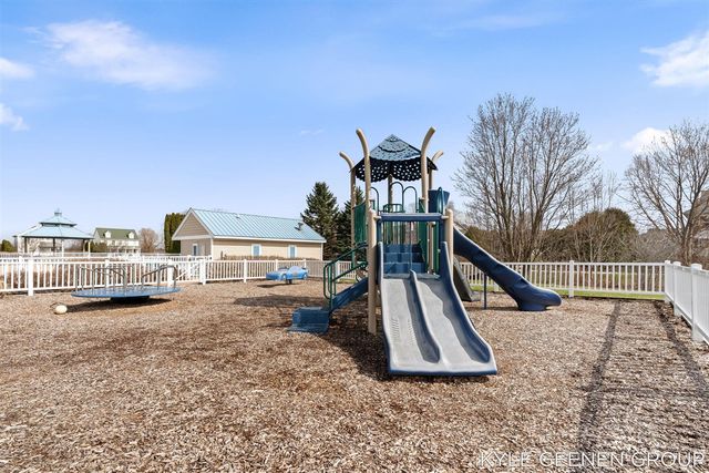 564 Blackstone Street, Holland, MI 49423