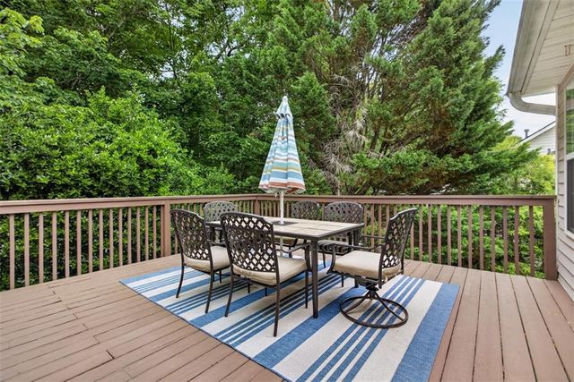 2462 Oak Bluff Drive, Dacula, GA 30019