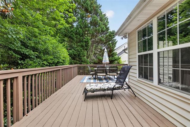 2462 Oak Bluff Drive, Dacula, GA 30019
