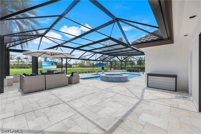 4701 Oak Leaf DR, Naples, FL 34119