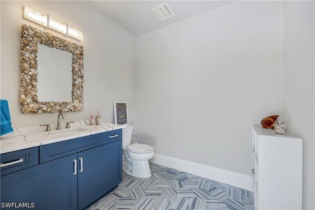 4701 Oak Leaf DR, Naples, FL 34119