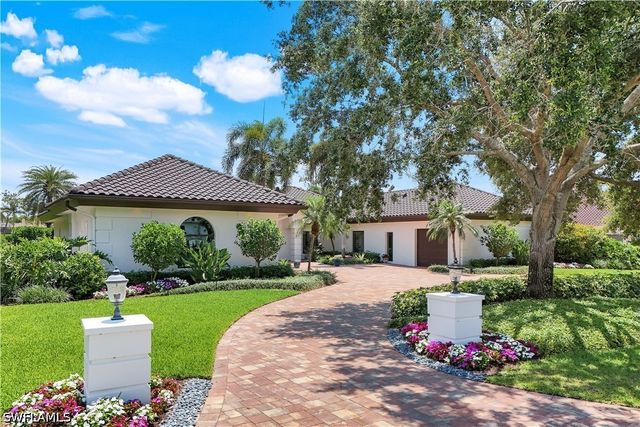 4701 Oak Leaf DR, Naples, FL 34119