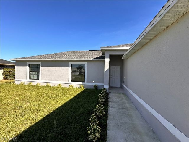1313 NE 3rd TER, Cape Coral, FL 33909