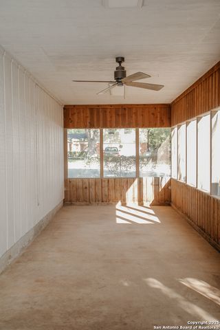 456 margo, Pearsall, TX 78061