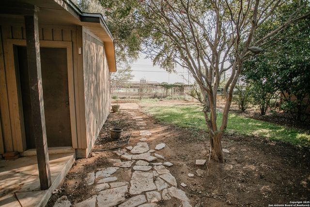 456 margo, Pearsall, TX 78061