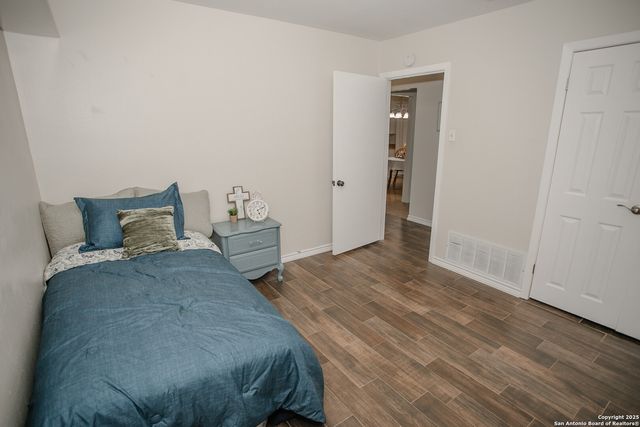 456 margo, Pearsall, TX 78061