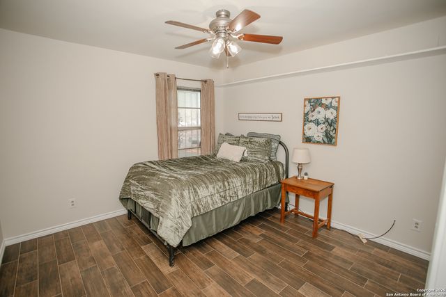 456 margo, Pearsall, TX 78061