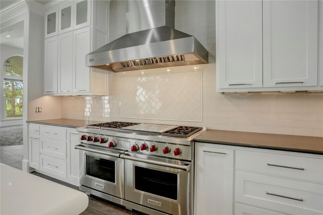 2215 Pleasant Hill Drive, Friendswood, TX 77546