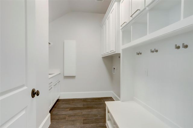 2215 Pleasant Hill Drive, Friendswood, TX 77546