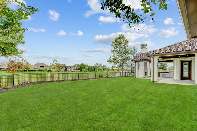 2215 Pleasant Hill Drive, Friendswood, TX 77546