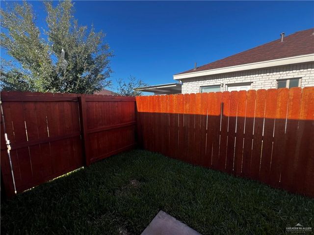 1327 W Garfield Avenue 2, Alton, TX 78573
