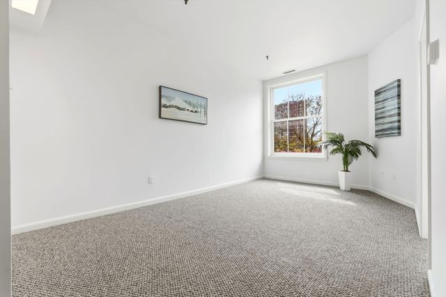 80 Wingate St 2D, Haverhill, MA 01832