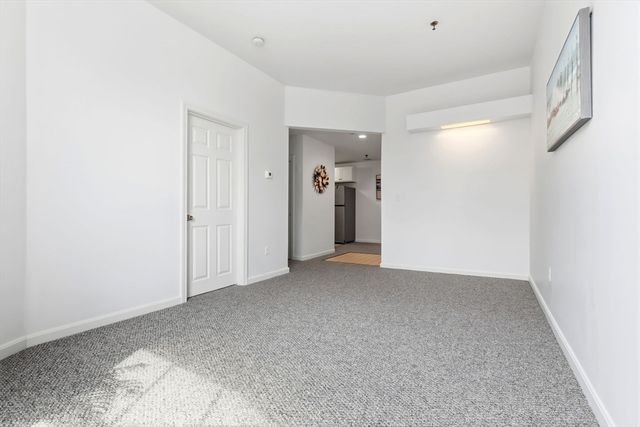 80 Wingate St 2D, Haverhill, MA 01832