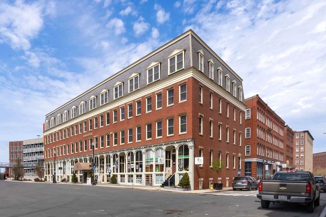 80 Wingate St 2D, Haverhill, MA 01832