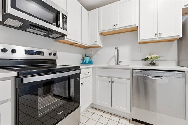 80 Wingate St 2D, Haverhill, MA 01832